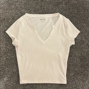 Hollister Women's White V-Neck Tee